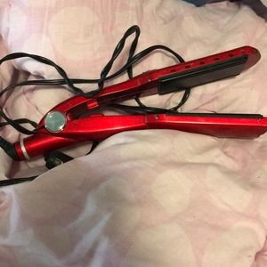 ConAir hair straightener